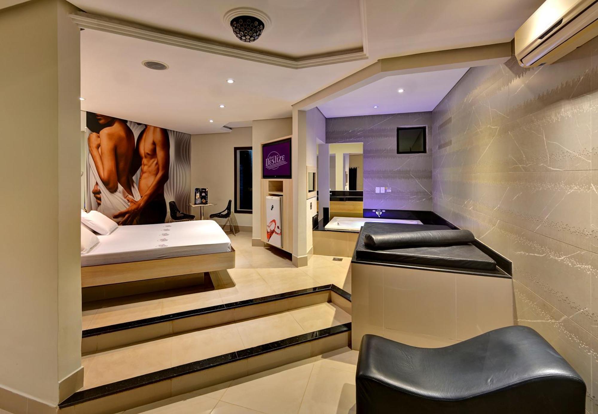 Deslize Motel 4 Uberlândia Esterno foto